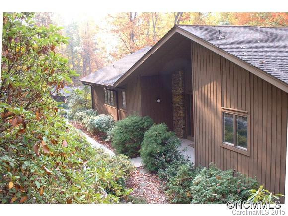 55 Wake Robin Place