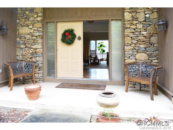 55 Wake Robin Place - Photo 2