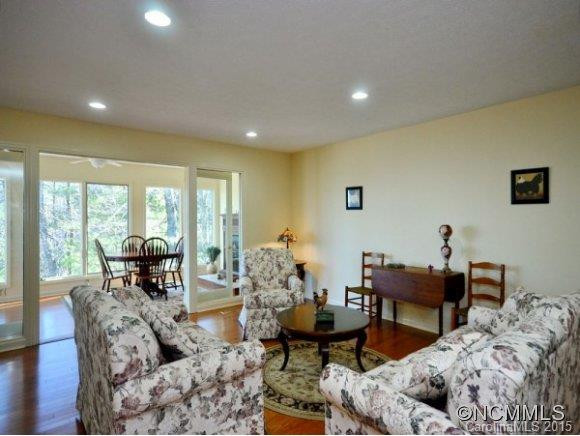504 DAVIS MOUNTAIN ROAD - Photo 2