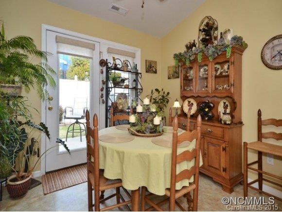 123 LANCEFORD CIRCLE - Photo 7
