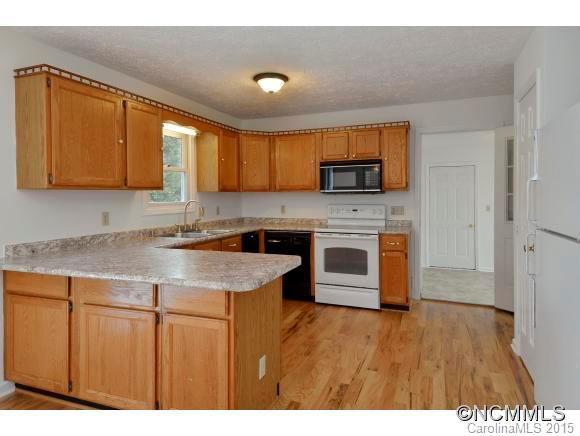 22 MEADOW DRIVE - Photo 4