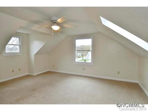 22 MEADOW DRIVE - Photo 8