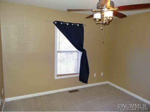 27 Third St - Photo 7
