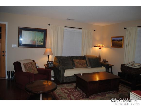 55 Wilmington Road - Photo 2