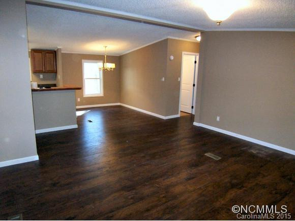 2 Heath Lane - Photo 2