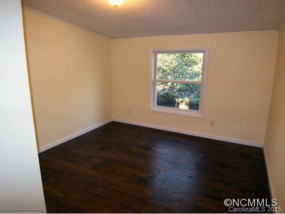 2 Heath Lane - Photo 12