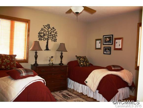 750 Polly's Mountain Road - Photo 11