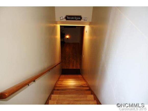 750 Polly's Mountain Road - Photo 12