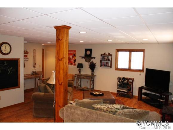 750 Polly's Mountain Road - Photo 14