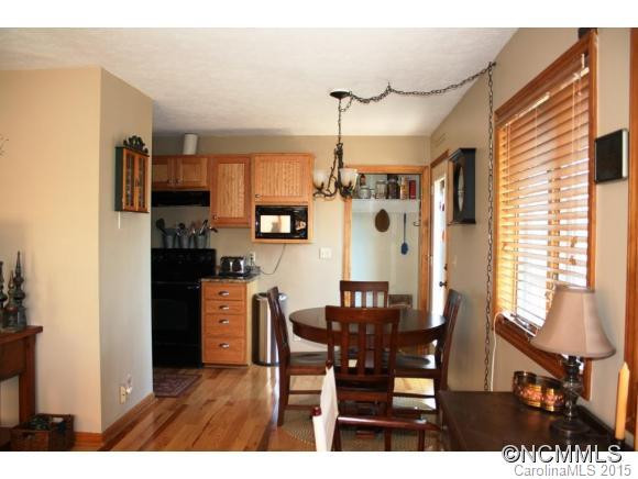 750 Polly's Mountain Road - Photo 6