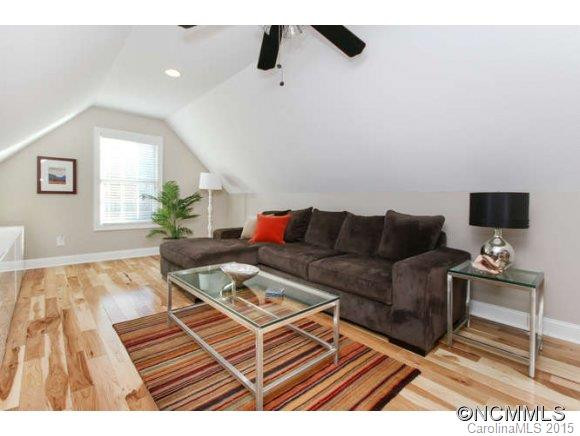 2056 Emmas Grove Road - Photo 14