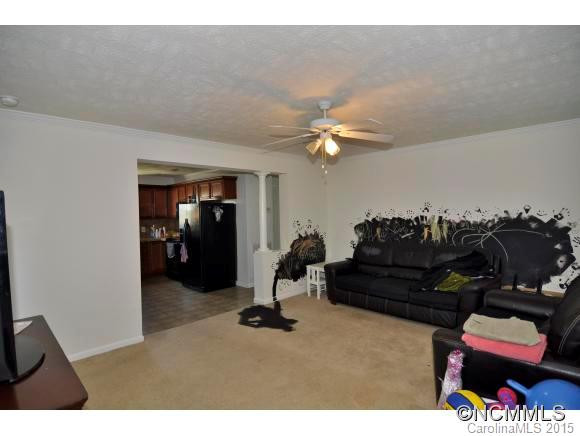 4 Oakcrest Drive - Photo 4