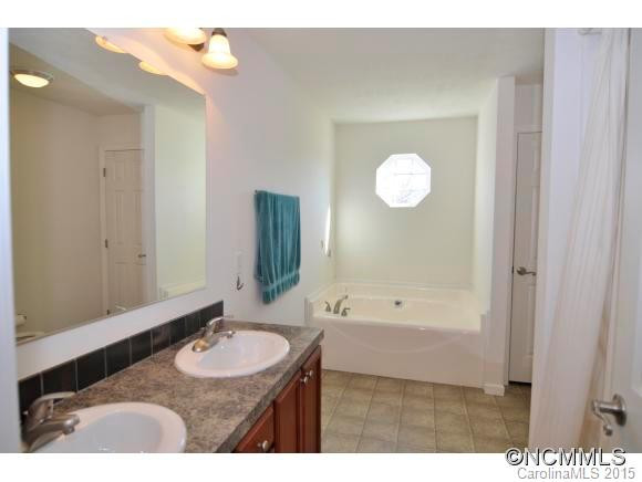 4 Oakcrest Drive - Photo 8