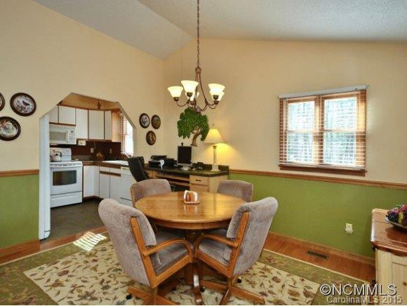 108 SENECA BLVD. - Photo 6