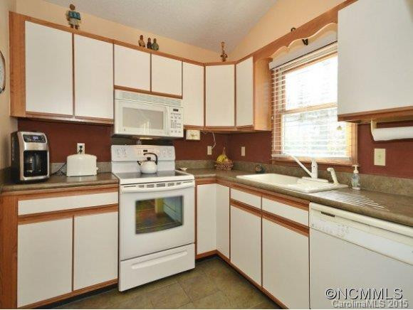 108 SENECA BLVD. - Photo 7