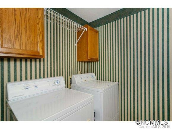 33 Foxberry Drive - Photo 15