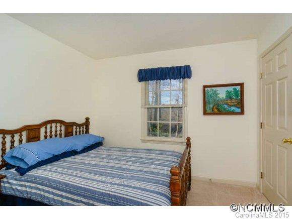 33 Foxberry Drive - Photo 19