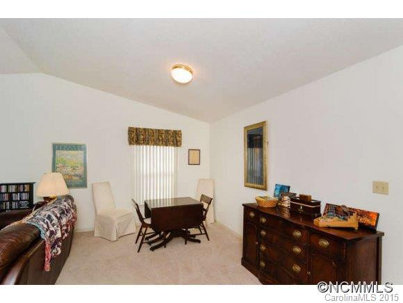 33 Foxberry Drive - Photo 6