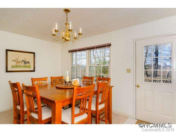 33 Foxberry Drive - Photo 8