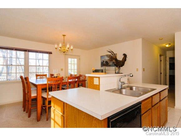 33 Foxberry Drive - Photo 10