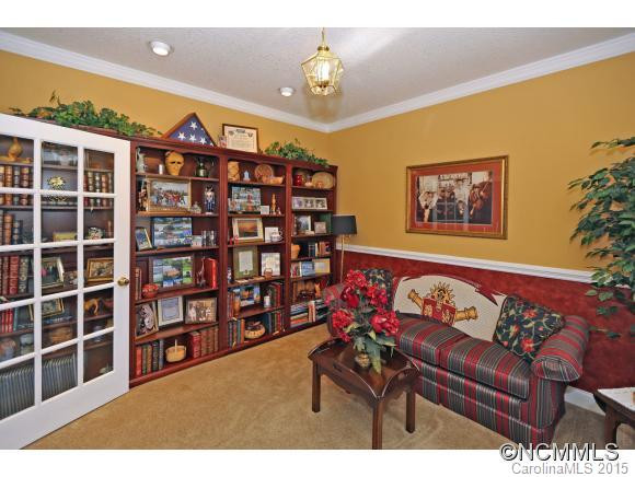 39 Hunters Trace - Photo 10