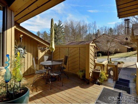 105 WHITE OAK DRIVE - Photo 2