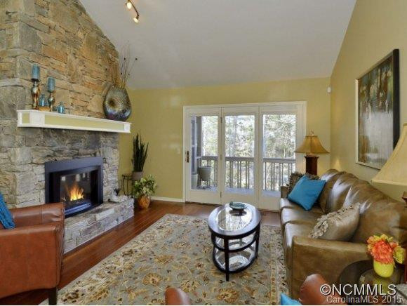 105 WHITE OAK DRIVE - Photo 3