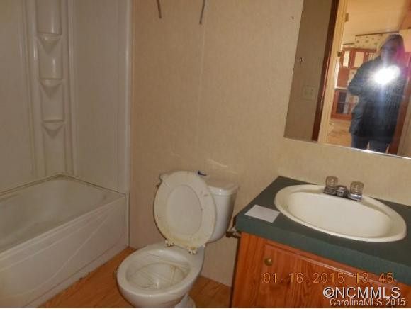 18 Karis Lane - Photo 9
