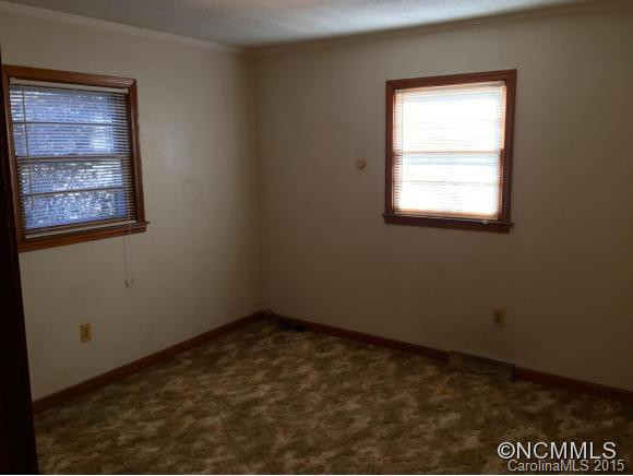 269 Hilltop Drive - Photo 2