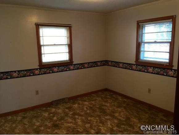 269 Hilltop Drive - Photo 3
