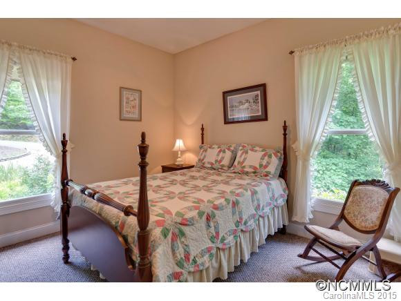 321 Laurel Way - Photo 17