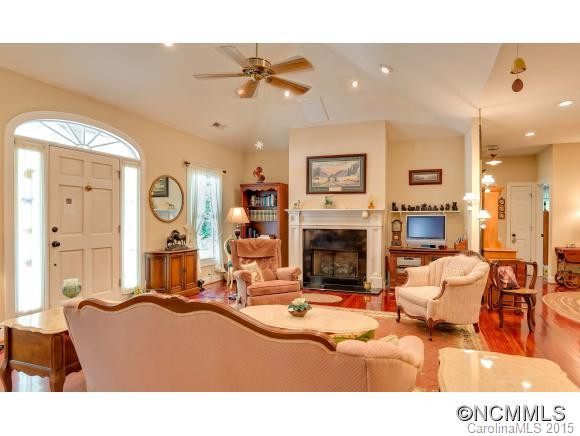 321 Laurel Way - Photo 3