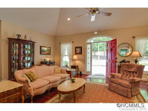 321 Laurel Way - Photo 4
