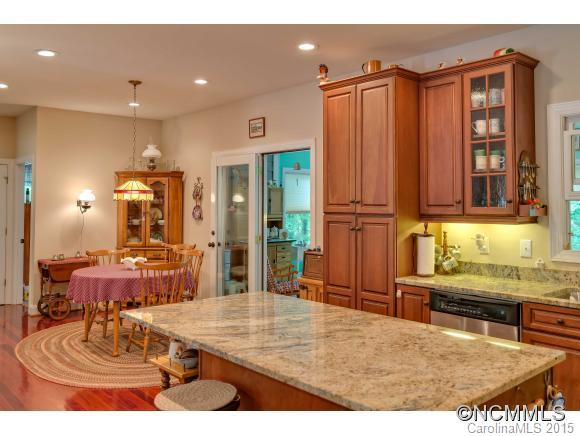 321 Laurel Way - Photo 6