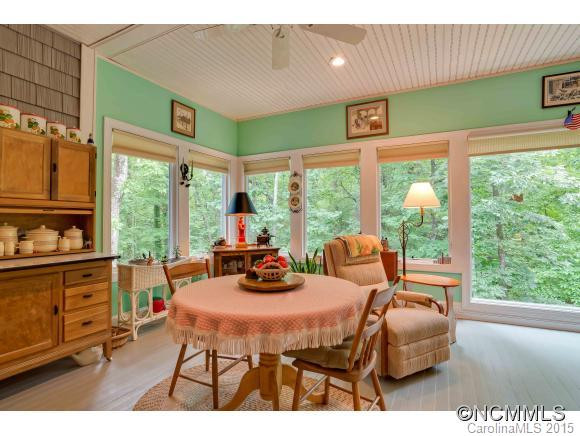 321 Laurel Way - Photo 9