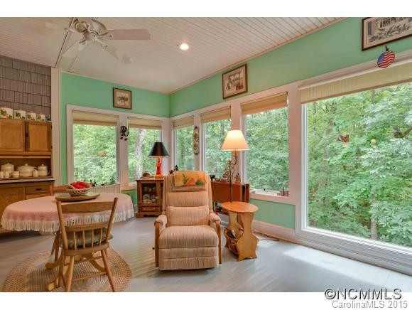 321 Laurel Way - Photo 10