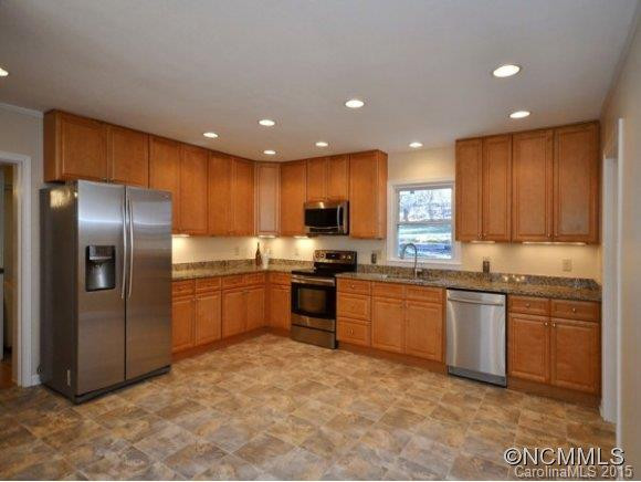 212 OLD CHIMNEY ROCK ROAD - Photo 4