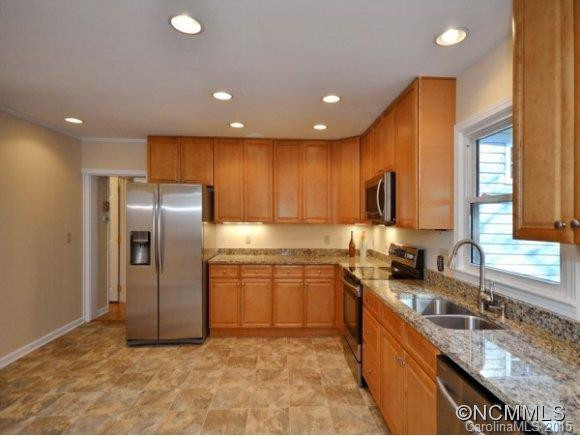212 OLD CHIMNEY ROCK ROAD - Photo 5