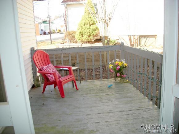 221 Hampton Ct. - Photo 20