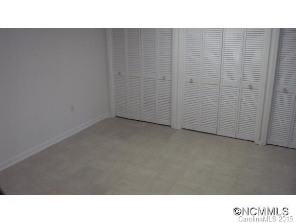  - Photo 11