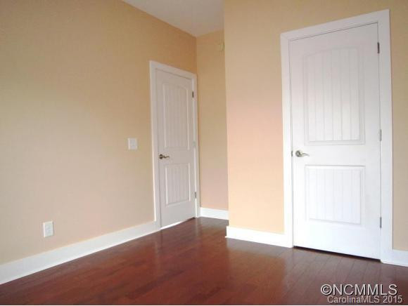 16 Alex Way - Photo 14