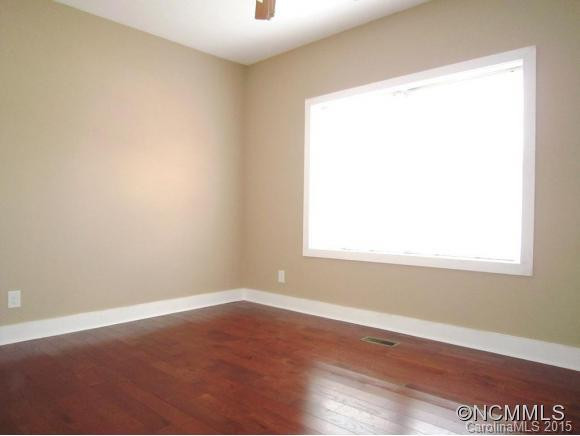 16 Alex Way - Photo 15