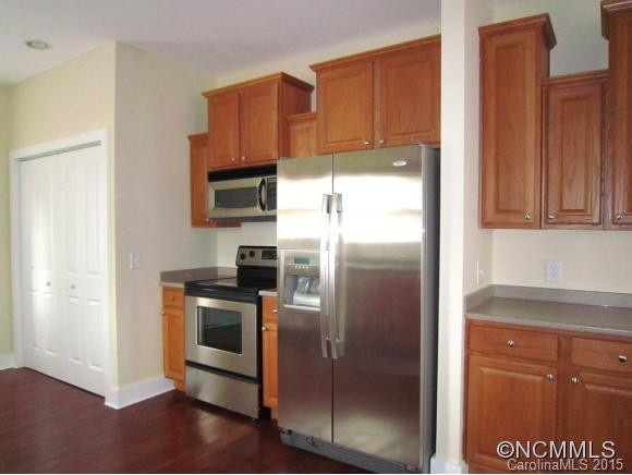 16 Alex Way - Photo 7