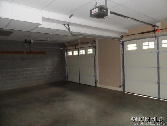 32 Oak Hollow Drive - Photo 12