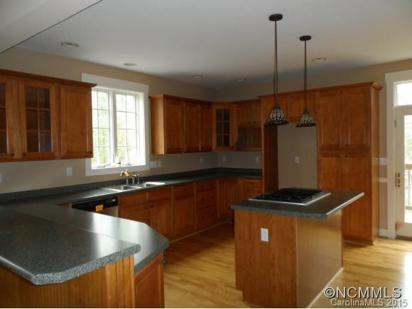 32 Oak Hollow Drive - Photo 3
