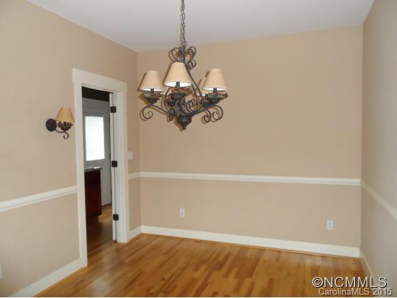 32 Oak Hollow Drive - Photo 5