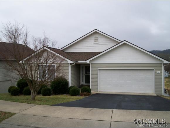47 E Danbury Lane