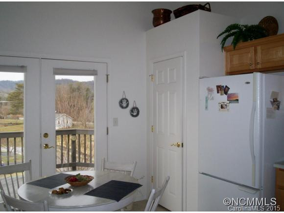 47 E Danbury Lane - Photo 12