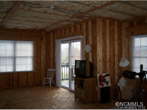 47 E Danbury Lane - Photo 17