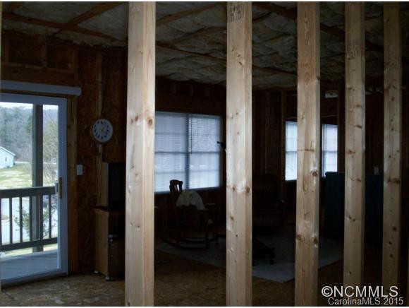 47 E Danbury Lane - Photo 18